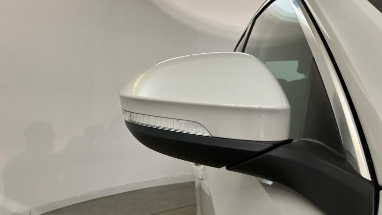 Volkswagen T-Roc 1.5 TSI Life 5dr Petrol Hatchback